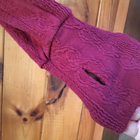 Weekend by Suzanne Betro burgundy tunic - Picture 6 of 7